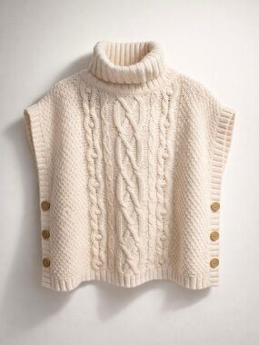 Cream Cable-Knit Turtleneck no sleeve with Side Buttons
